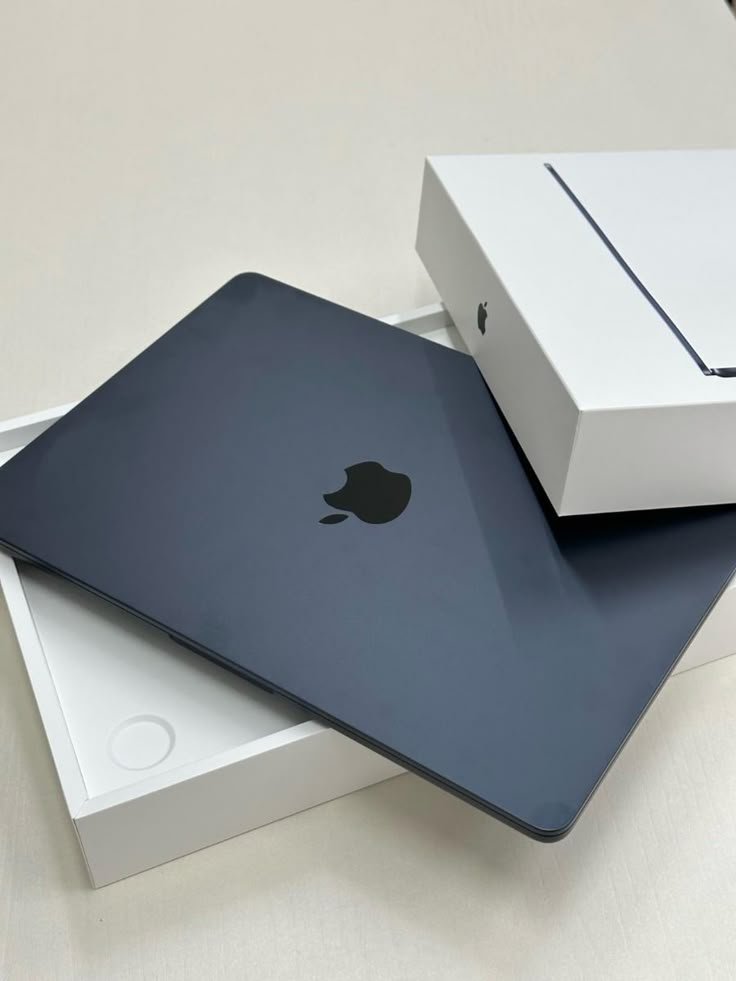 MacBook Alan Yerler